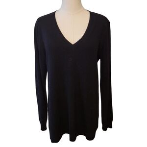 J. Crew Black & Gray V-Neck Sweater Size Medium‎